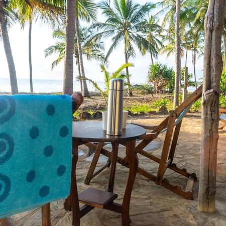 Hibiscus Beach House Pangani Eksteriør bilde